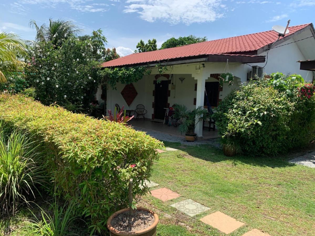 Lovely Garden Villas Pantai Cenang  Exterior foto