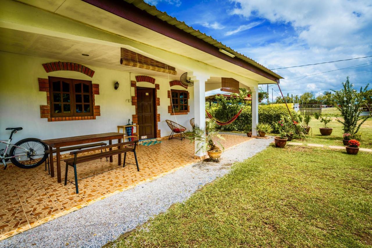 Lovely Garden Villas Pantai Cenang  Exterior foto